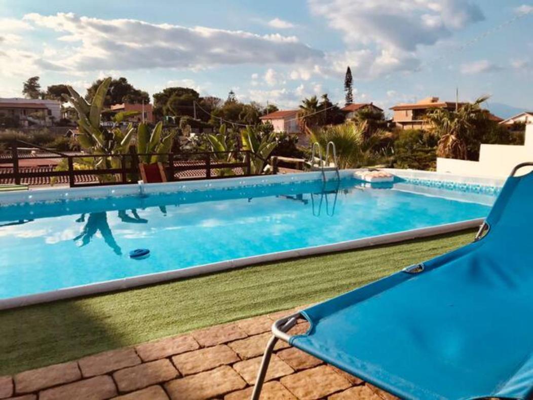 Al Meriggio Apartments Бруколі Екстер'єр фото